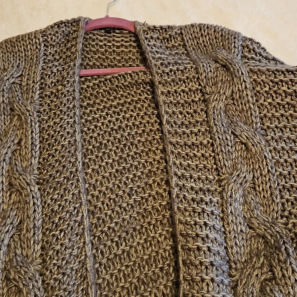 Cardigan SOLD SOLD - Picture 7 of 8